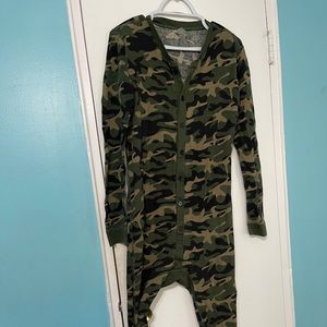 (SOLD) Cameo loungewear onesie
